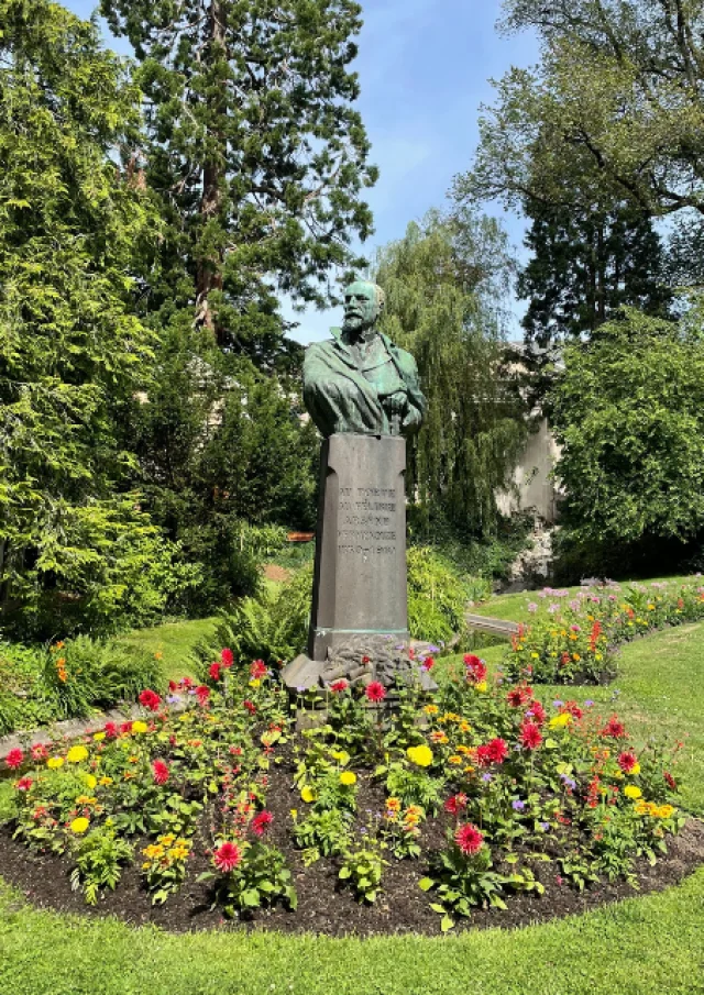 Busto Vermenouze